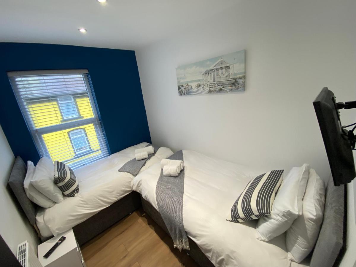 Abode - 20 Bairstow Street Блэкпул