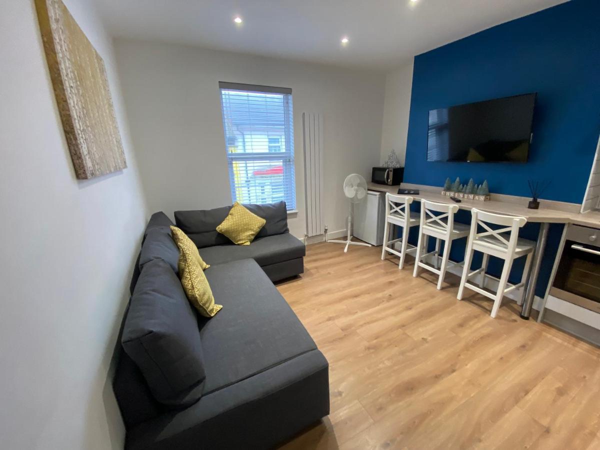 Abode - 20 Bairstow Street * Блэкпул