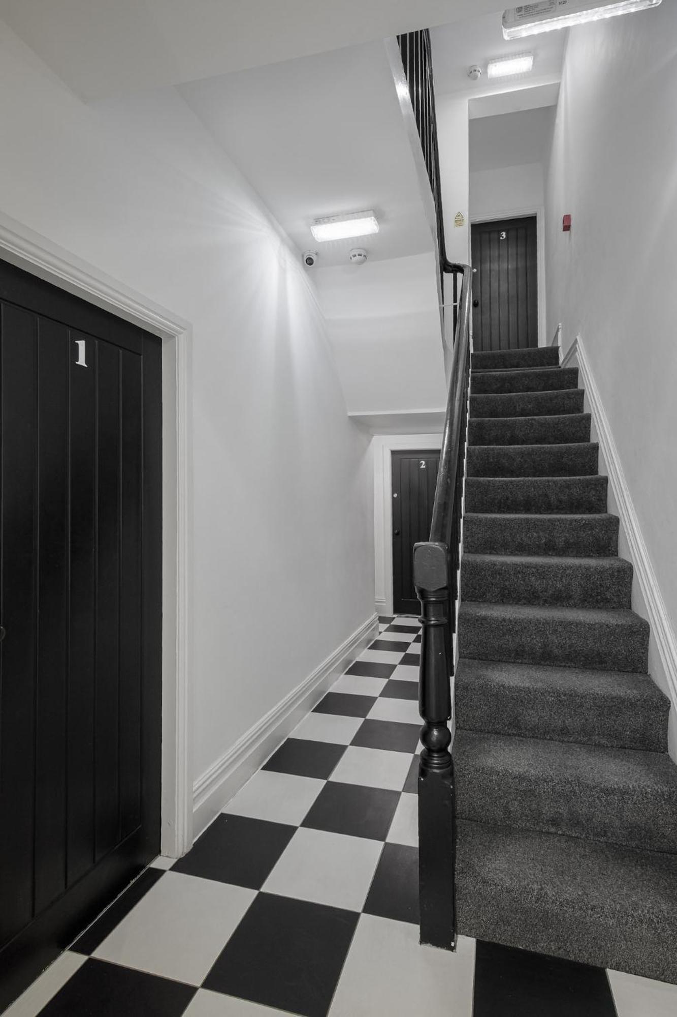 Abode - 20 Bairstow Street Апартаменты *