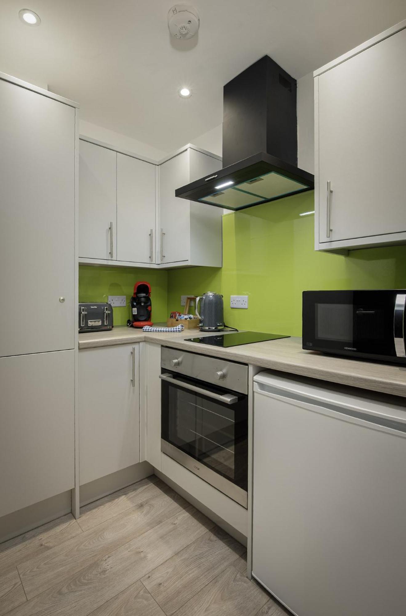 Апартаменты Abode - 20 Bairstow Street