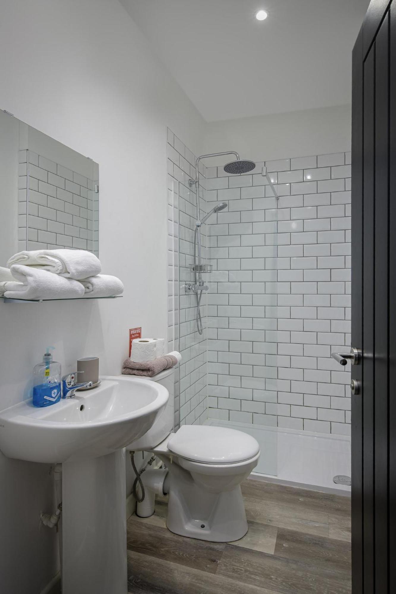 Апартаменты Abode - 20 Bairstow Street