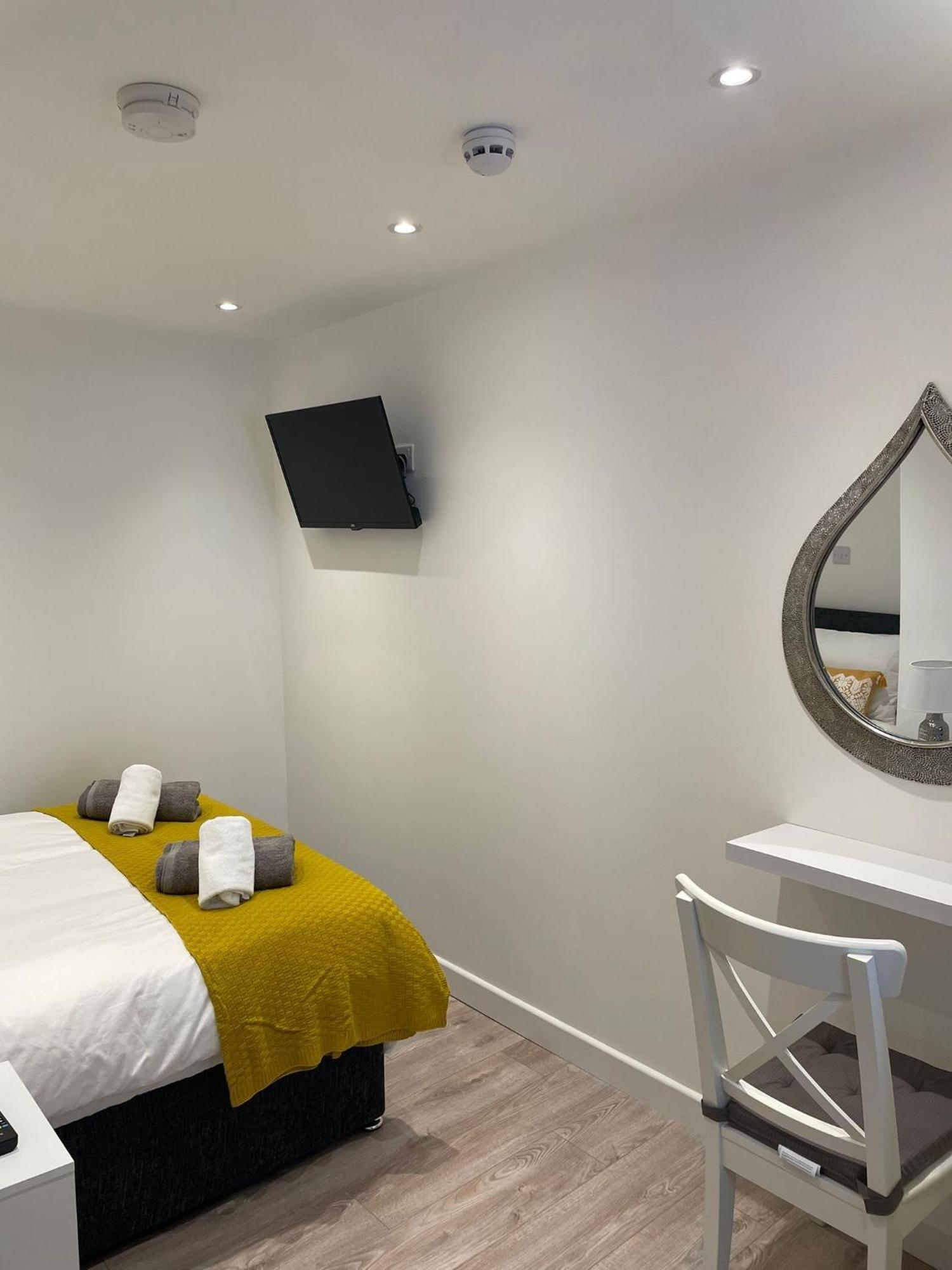 Апартаменты Abode - 20 Bairstow Street *