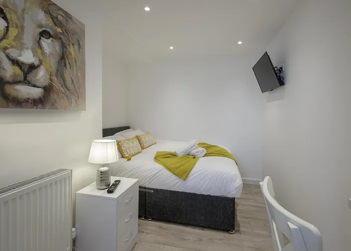 Blackpool Abode - 20 Bairstow Street