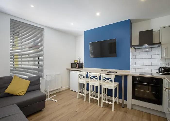 Blackpool Abode - 20 Bairstow Street